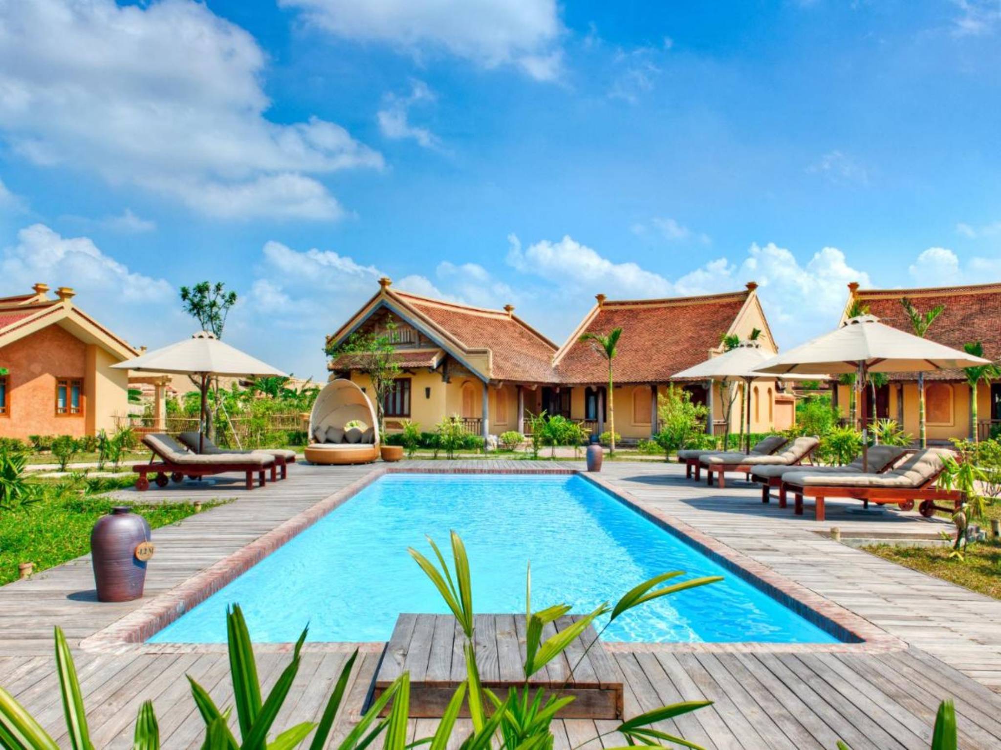 Bể bơi tại Emeralda Resort Ninh Binh